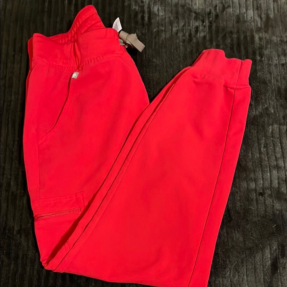 FigsRed Jogger Pants Small